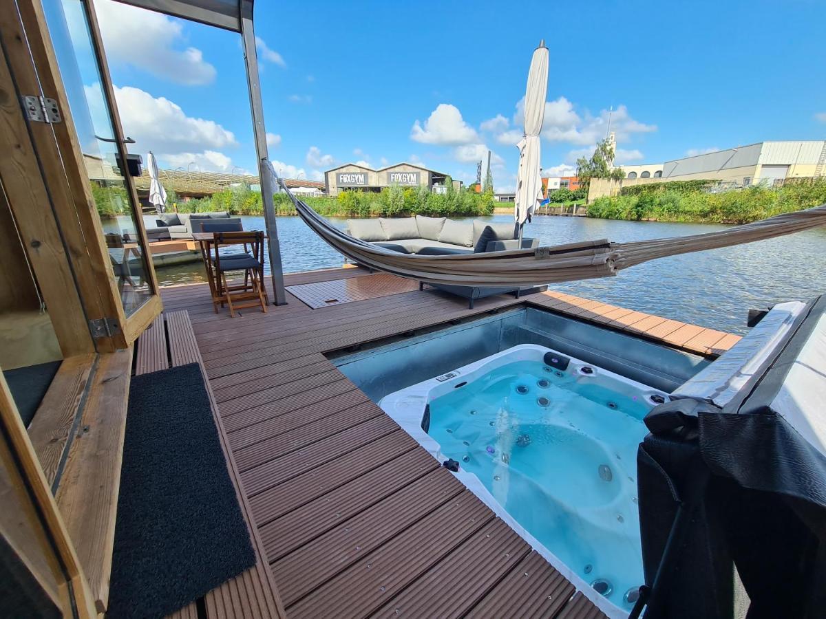 Wikkelboats @ Tramkade Den Bosch Villa Orthen ภายนอก รูปภาพ